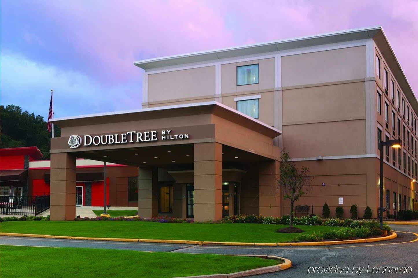 Doubletree By Hilton Mahwah Otel Dış mekan fotoğraf